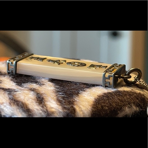 Unique & FABULOUS nicely sized Sterling Silver Mother of Pearl LOVE Pendant ❤️🔥 - Picture 7 of 15